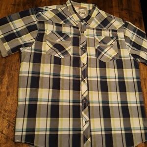 Short sleeve button down
